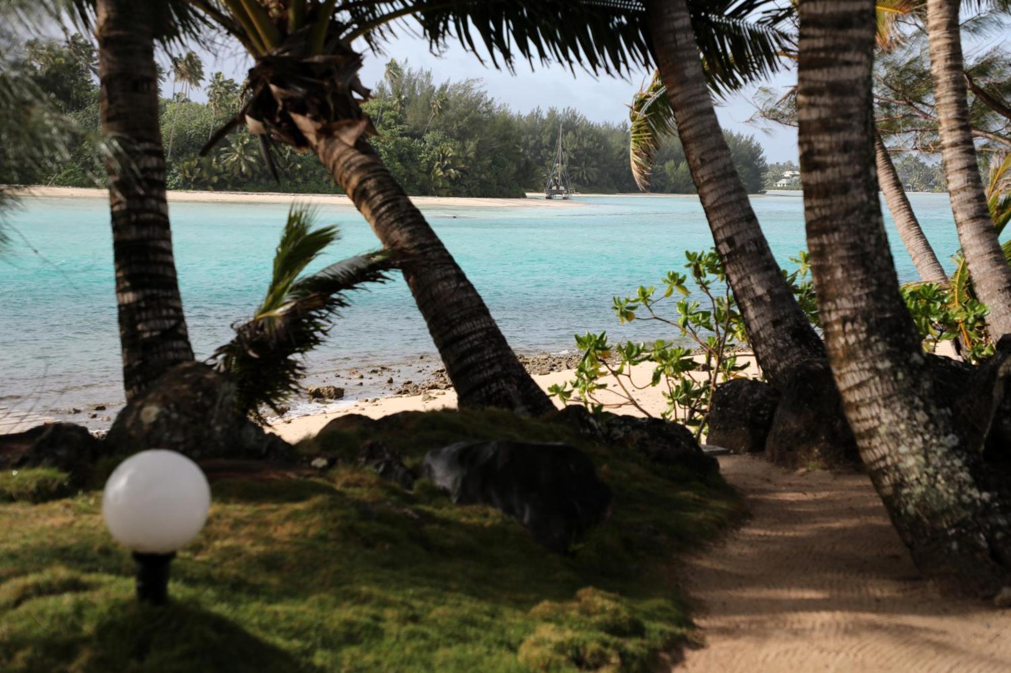 Avana Waterfront Apartments Rarotonga Bagian luar foto