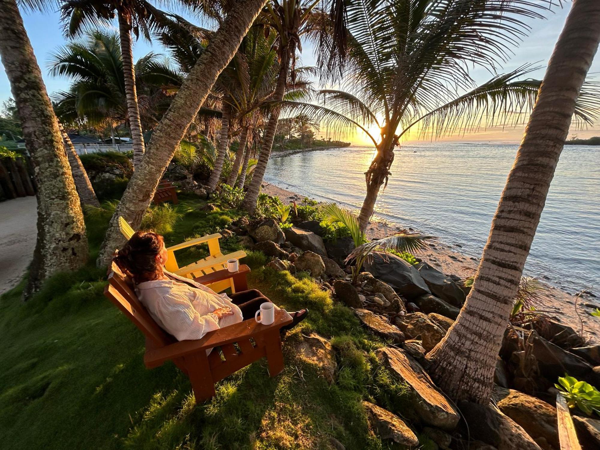 Avana Waterfront Apartments Rarotonga Bagian luar foto