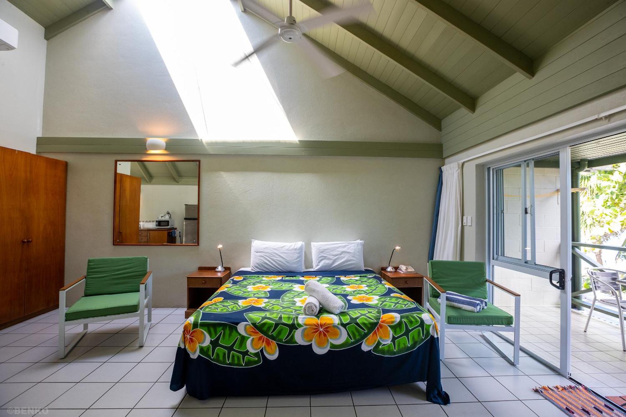 Avana Waterfront Apartments Rarotonga Bagian luar foto