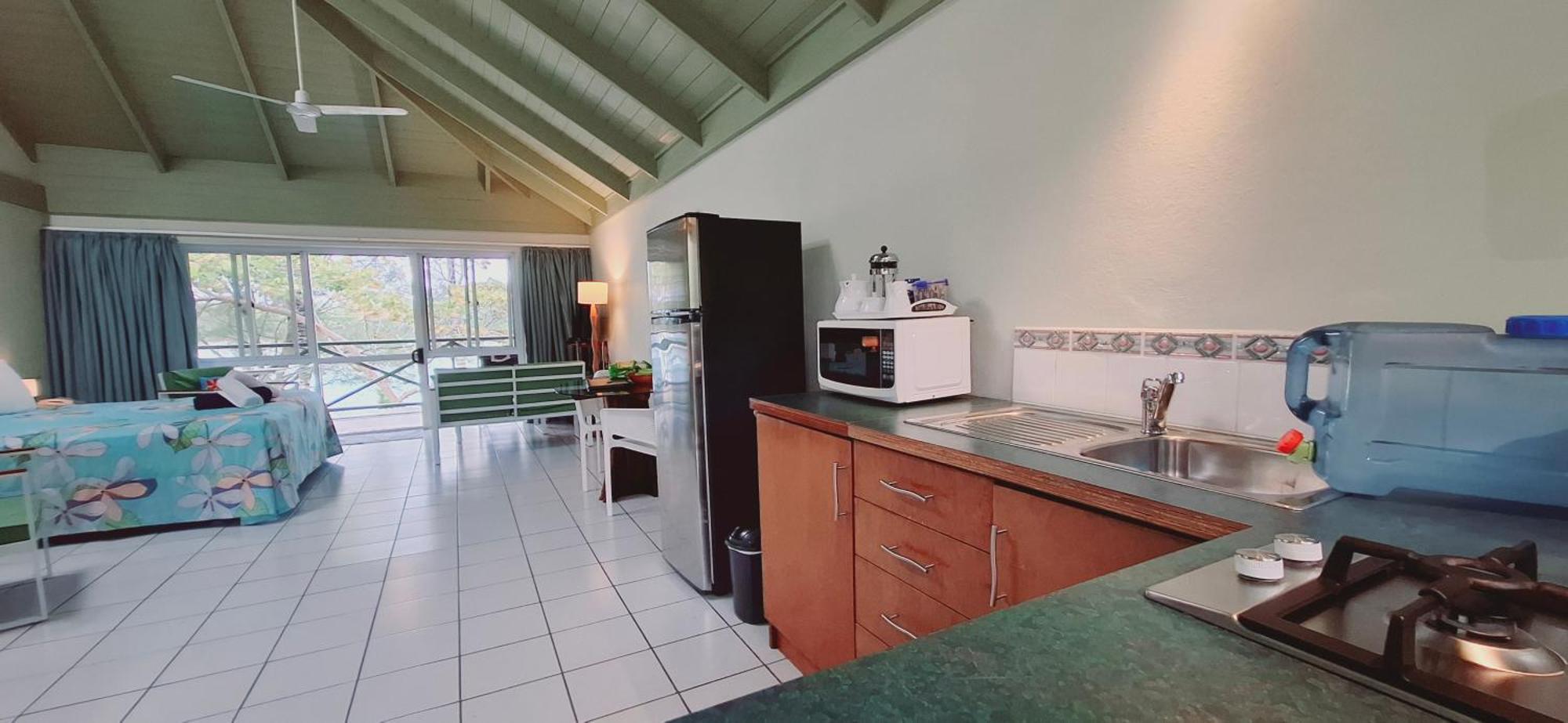 Avana Waterfront Apartments Rarotonga Bagian luar foto